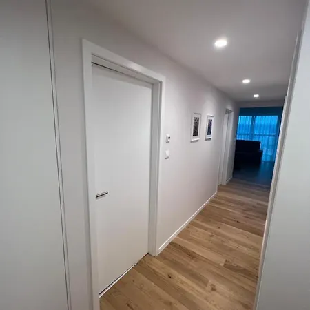 Stylish With Stunning View Possibility Of Parking Apartment Pressburg
